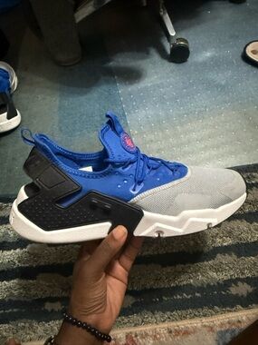 Men Nike Huarache Athletic Sneakers - Breathable Comfort